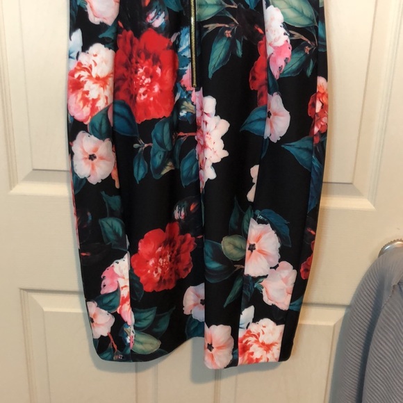 Calvin Klein Floral-Print Sheath Dress - Picture 12 of 16